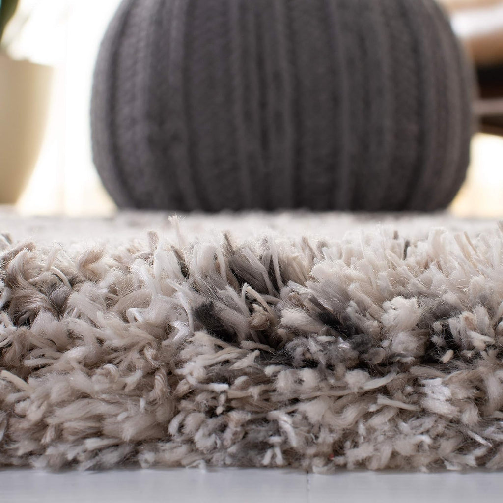 Cream & Grey Iceland Shag 5'3"x7'6" Area Rug